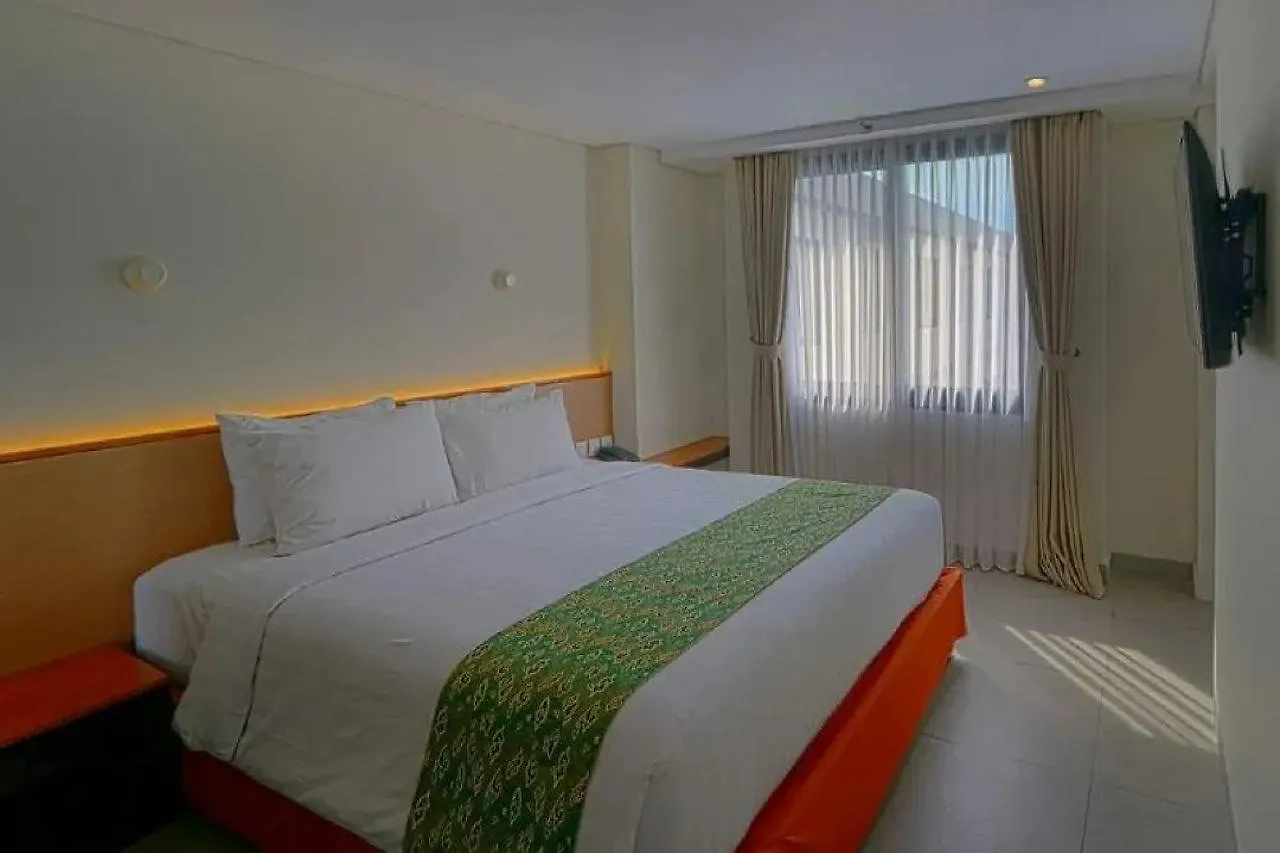 Savvoya Hotel Seminyak 3*, Σεμινιάκ