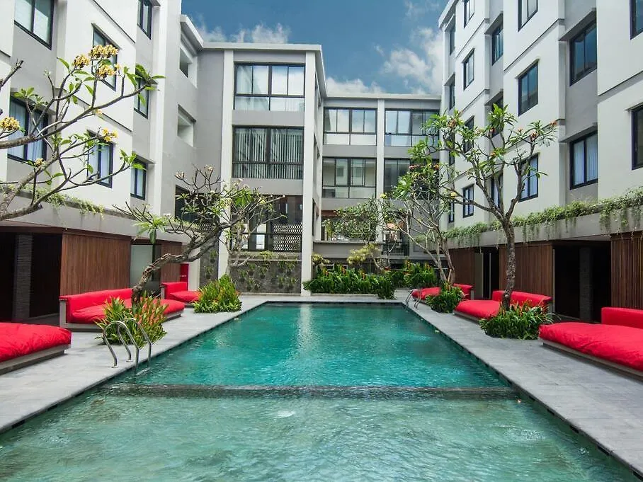 Savvoya Hotel Seminyak 3*, Σεμινιάκ
