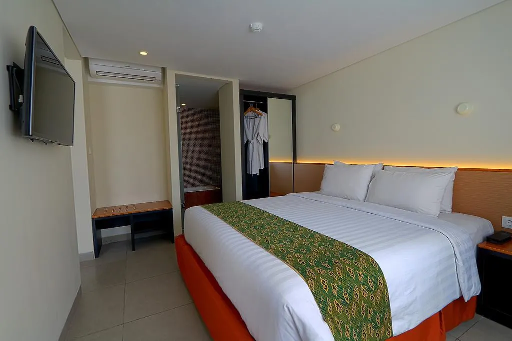 Savvoya Hotel Seminyak 3*, Σεμινιάκ